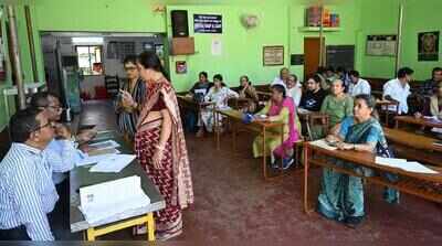 Server glitches and poor connectivity hamper SIR hearings in M'luru