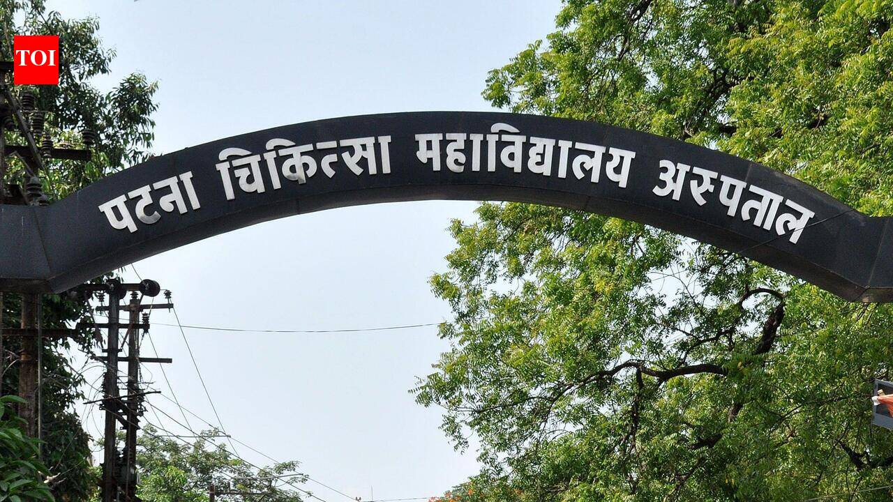 Ensure better patient care at PMCH: Health secy