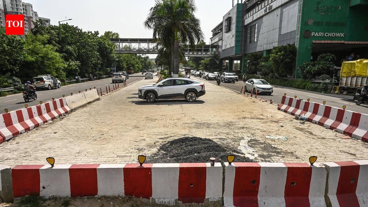 U-turn opens near Pari Chowk metro station to ease trade show traffic