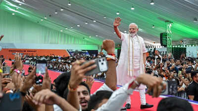Déjà vu at BKC: In 2023 too, army man, a Modi fan, used tampered NSG card to get close to PM, says ex-cop
