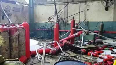 Oxygen cylinder explodes in Delhi's Okhla area; 1 dead, 4 injured