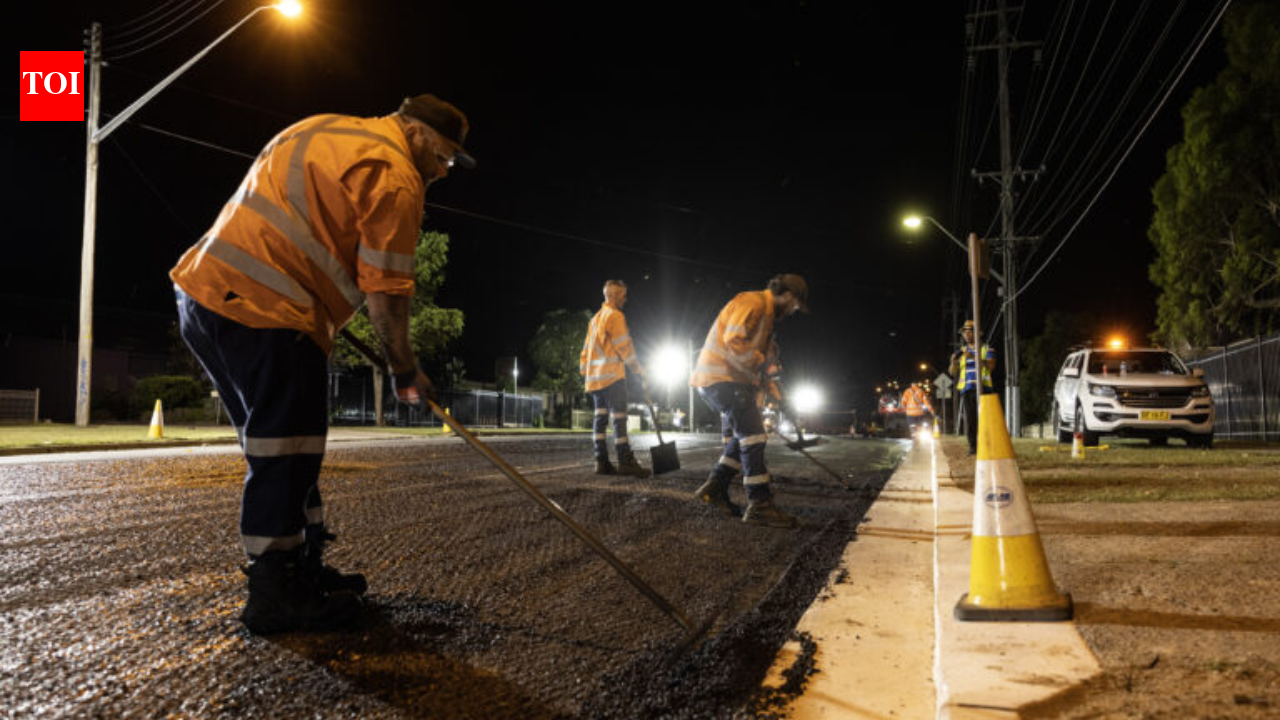 In 2023, Australia paved two suburban roads with 135,000 recycled coffee cups and glass bottles, cutting the asphalt’s carbon footprint by 24%