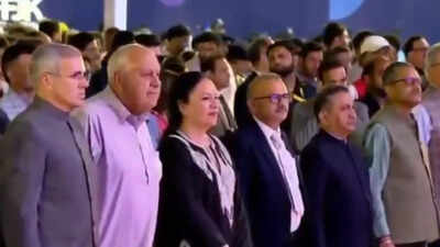 'Allies should stand with us': Congress calls out Abdullahs after full version of Vande Mataram played