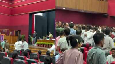 Watch: DU students raise ‘VC go back, sharam karo’ slogan at campus event