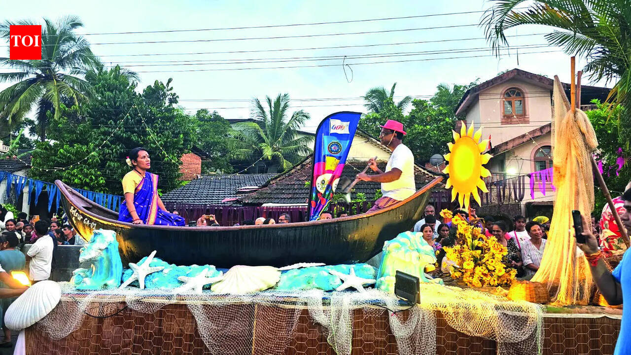 Rain fails to dampen Divar’s Bonderam spirit