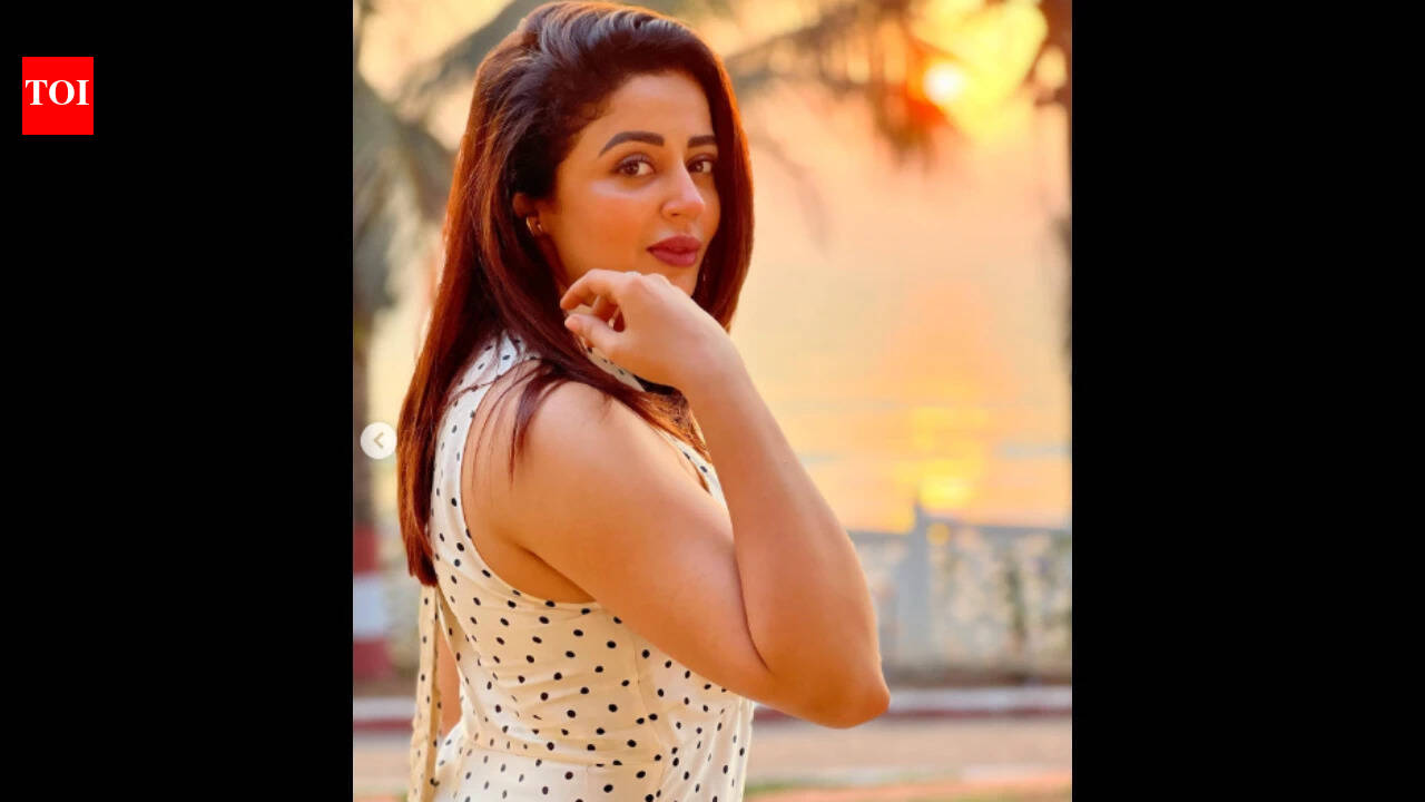 As an actor, you must keep surprising audience: Nehha Pendse