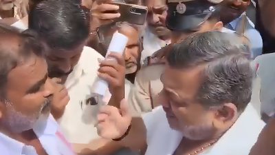 Anna vs Sahukar jibe: Karnataka minister Mallikarjun in dock over 'objectional' remark against BJP MLA