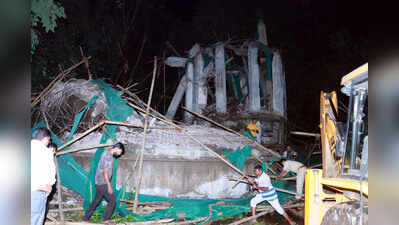 One worker dead, another trapped as water tank collapses in city