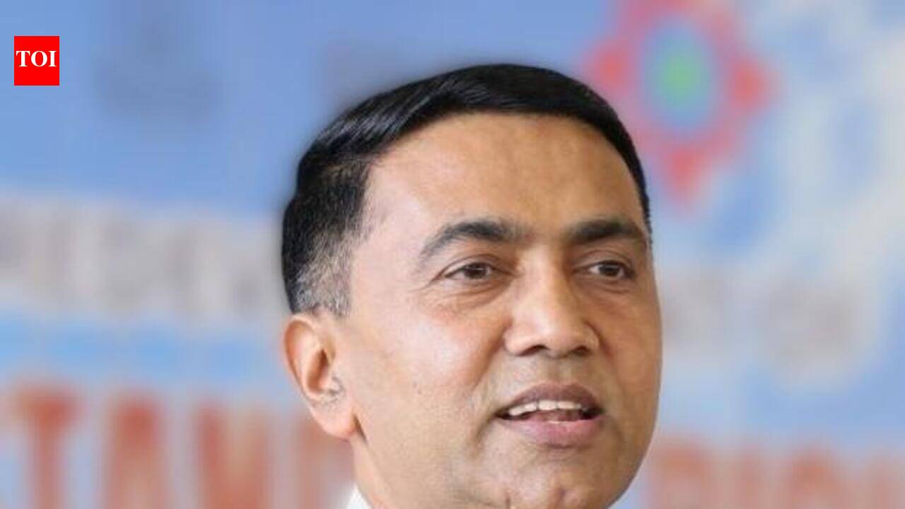 Stop obstructing people’s work, help them: CM tells govt officials ...