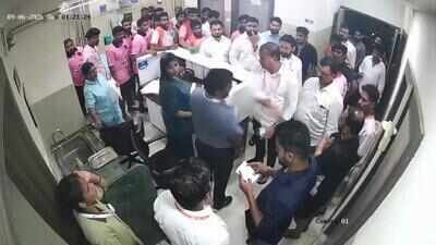 Hospital staff assault: Accused visited police station for two days, yet no arrests, claim sources; Palghar police under fire