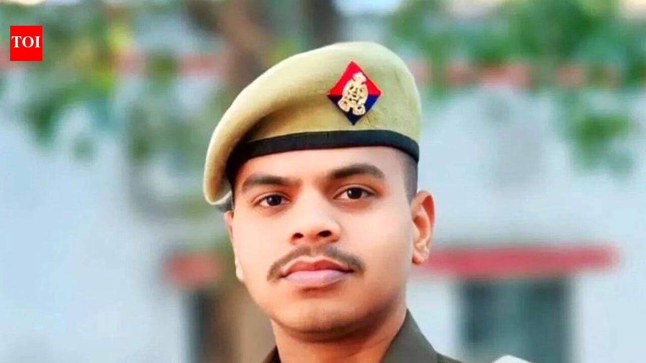 On-duty constable dies in collision between auto, tractor in Loni