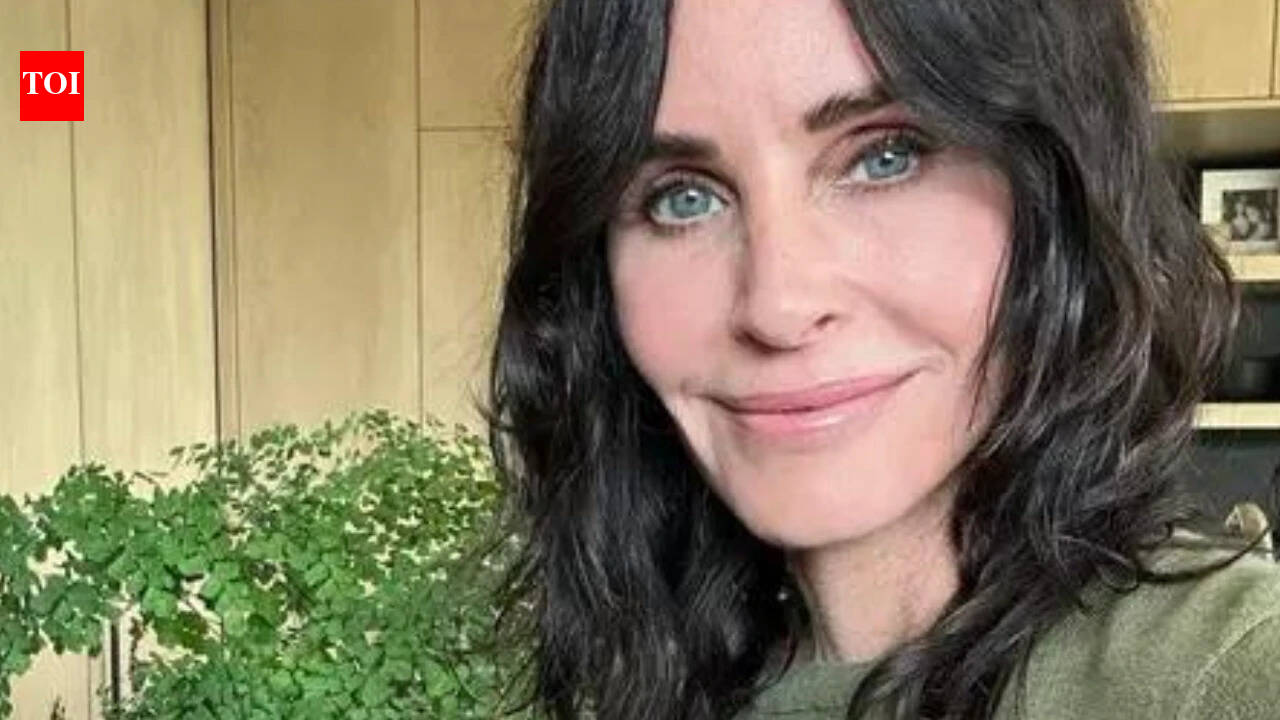 All about Courteney Cox’s 1988 haunted LA mansion