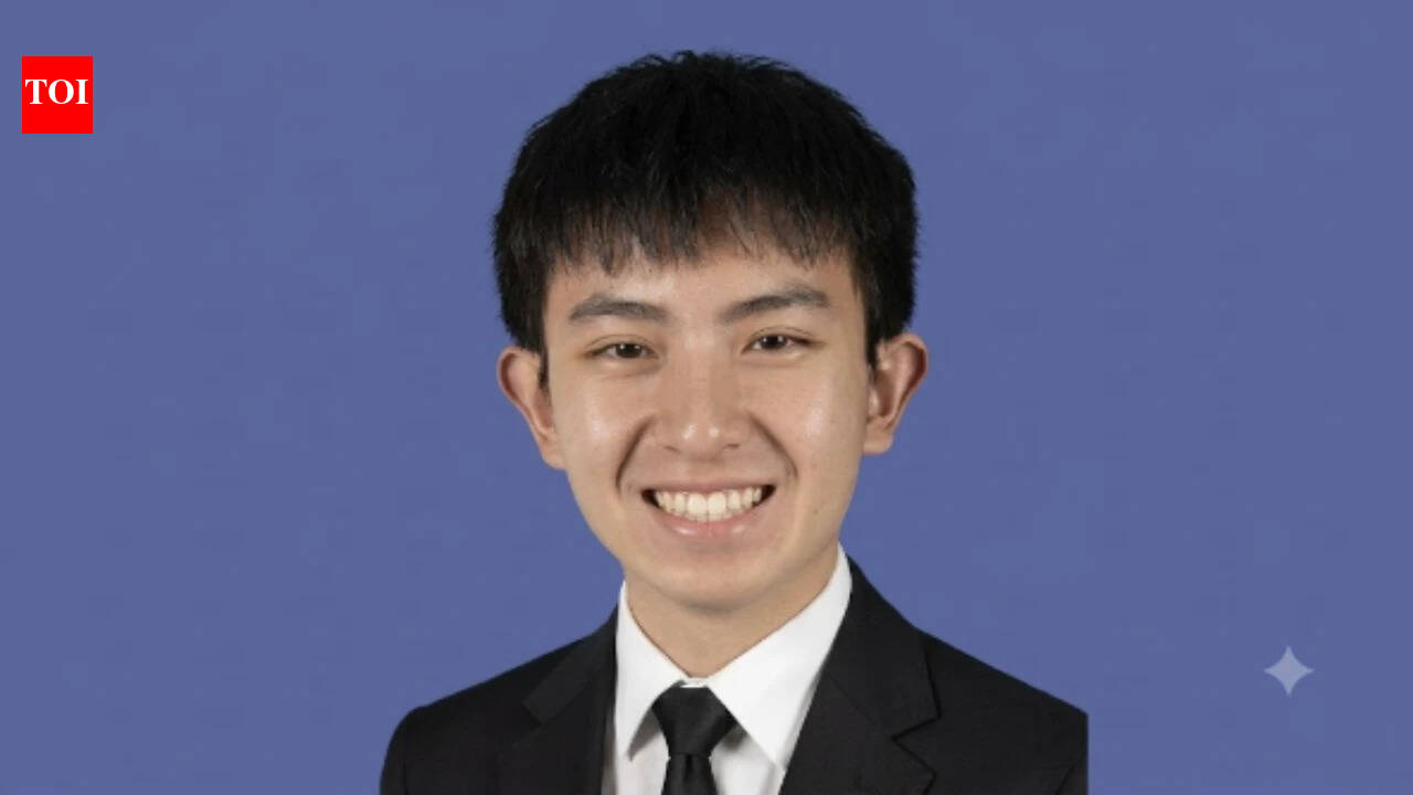 17-year-old turns cancer treatment decisions into a 72-card game for students