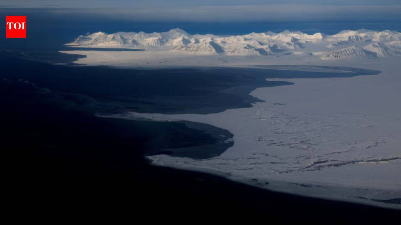 Raising Nato fear: Russia tests covert technology to disable Arctic subsea cables without leaving traces