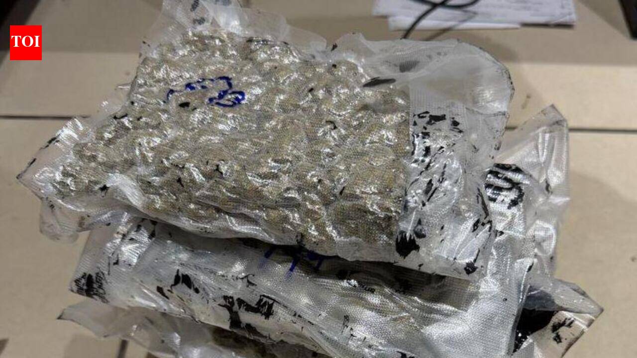 38 kg ganja seized at Vijayawada railway station, five held