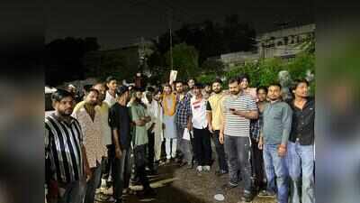 Jaipur candidates take campaign to doorsteps on final day