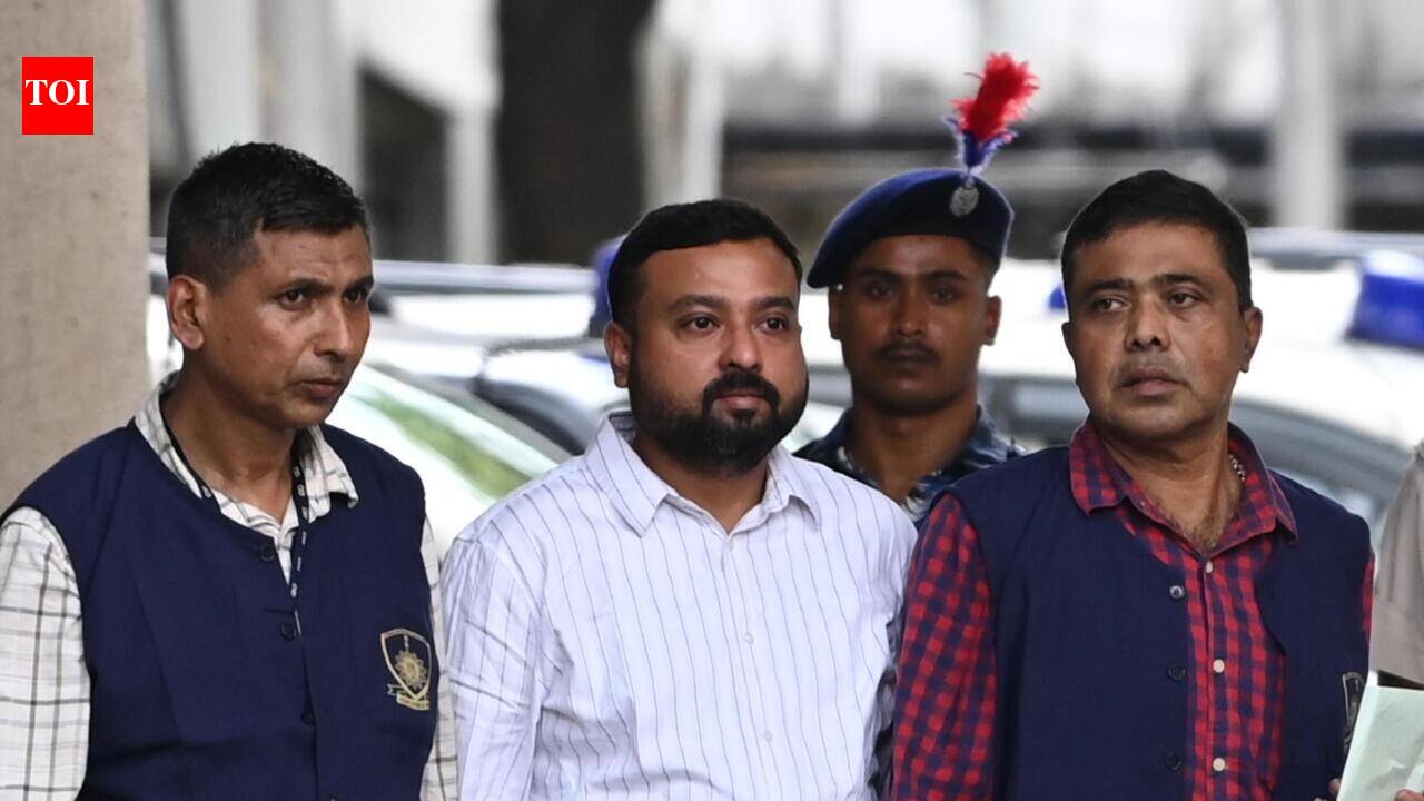 Cops enter Abhishek home, arrest aide Sumit Roy in land-grab case