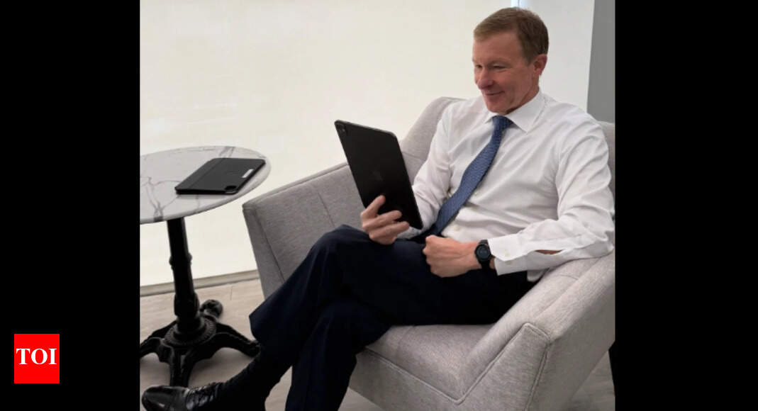 8.5 hours of sleep, 3 hours of reading, 15-minute afternoon nap: United Airlines CEO Scott Kirby shares his daily routine