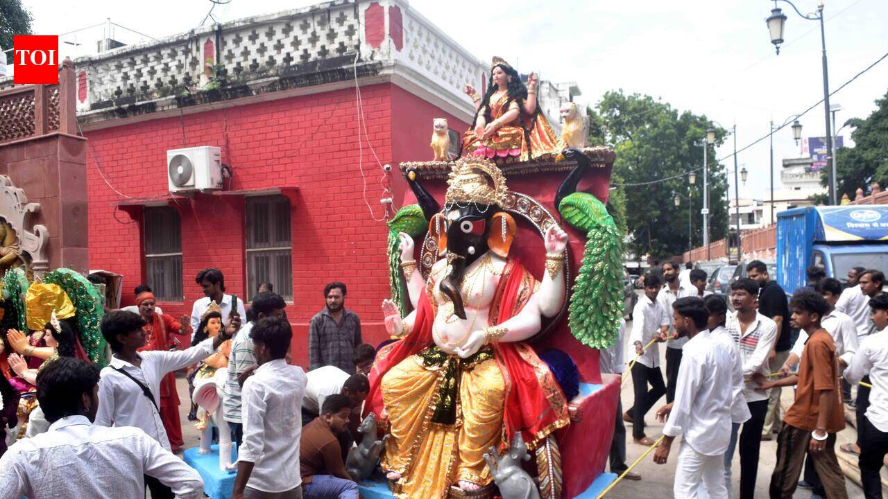 Bappa comes home, setting stage for 10-day festivities