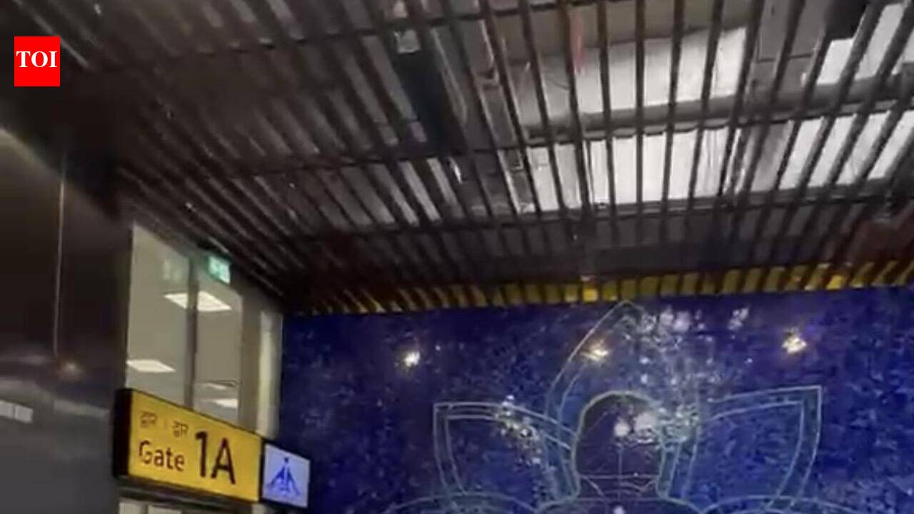 SpiceJet flight from Pune to Dubai delayed by 20 hours; flyers left fuming