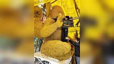 young-indore-artists-create-21-ft-lord-ganesha-idol-for-mahakal-temple