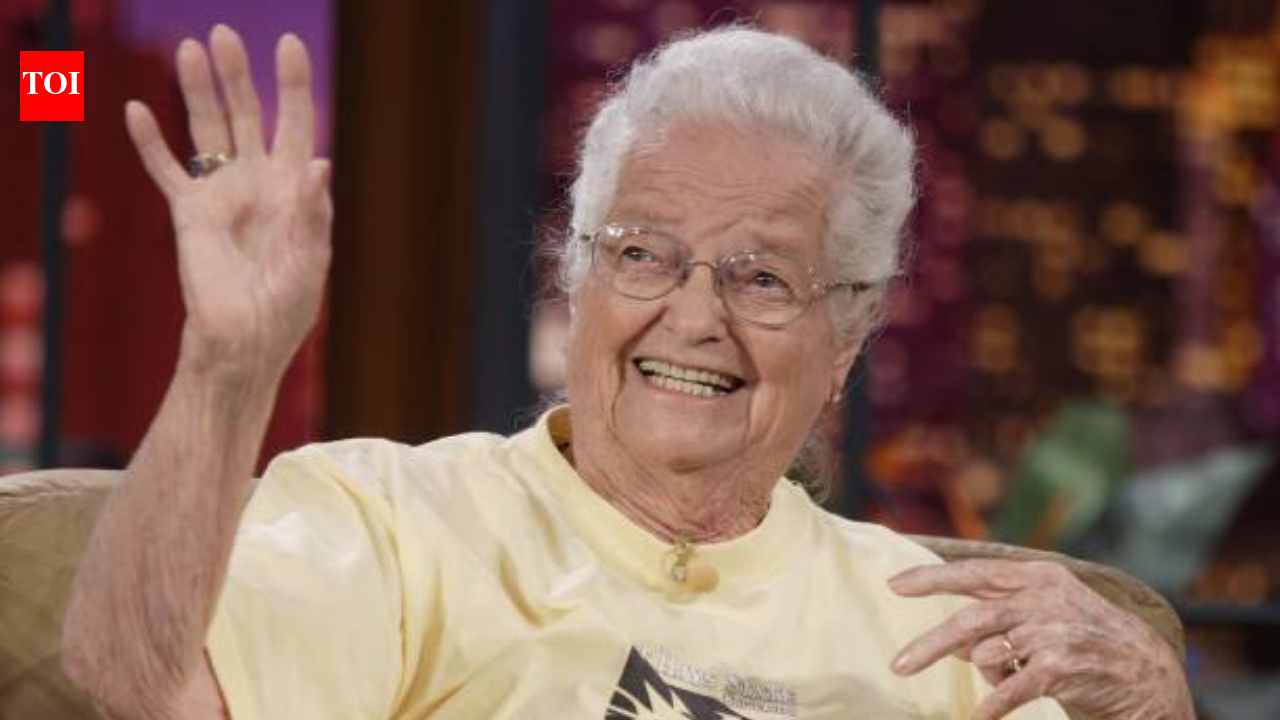 She began college in 1930; 77 years later, Nola Ochs became the world's oldest graduate
