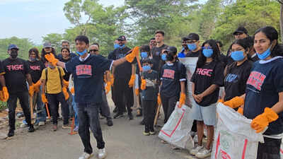MP’s ‘Bittu Tabahi’ joins Bengaluru forest cleanup drive with environmentalist AN Yellappa Reddy