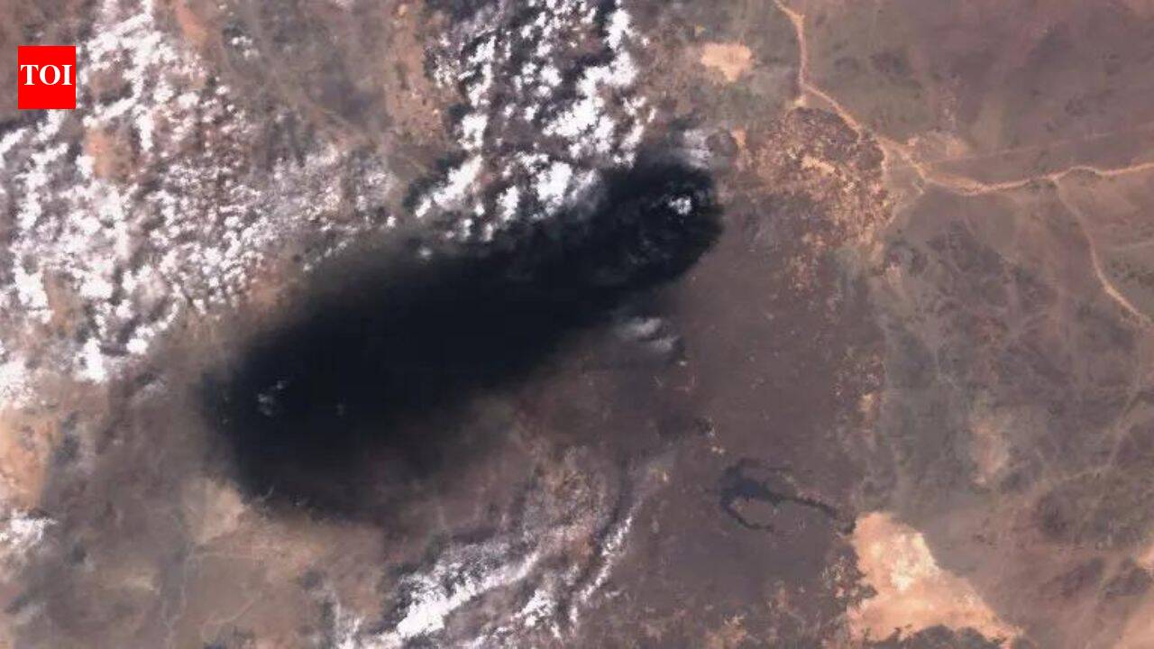 Trump says Iran 'probably' behind Saudi pipeline attack as oil route shut