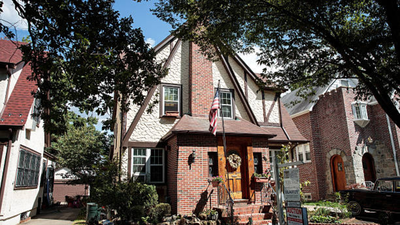 Donald Trump's childhood home was bought for $835,000 in 2025; after a $500,000 renovation, it has sold for $1.93 million