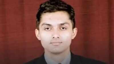 Locked flat, foul smell, body on sofa: IIT engineer found dead in Gorakhpur