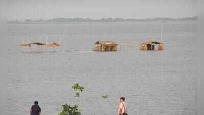 WRD warns of erosion as key rivers relent across state