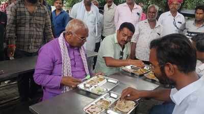 Dilawar eats at Kota’s Annapurna Rasoi, finds lapses, orders probe