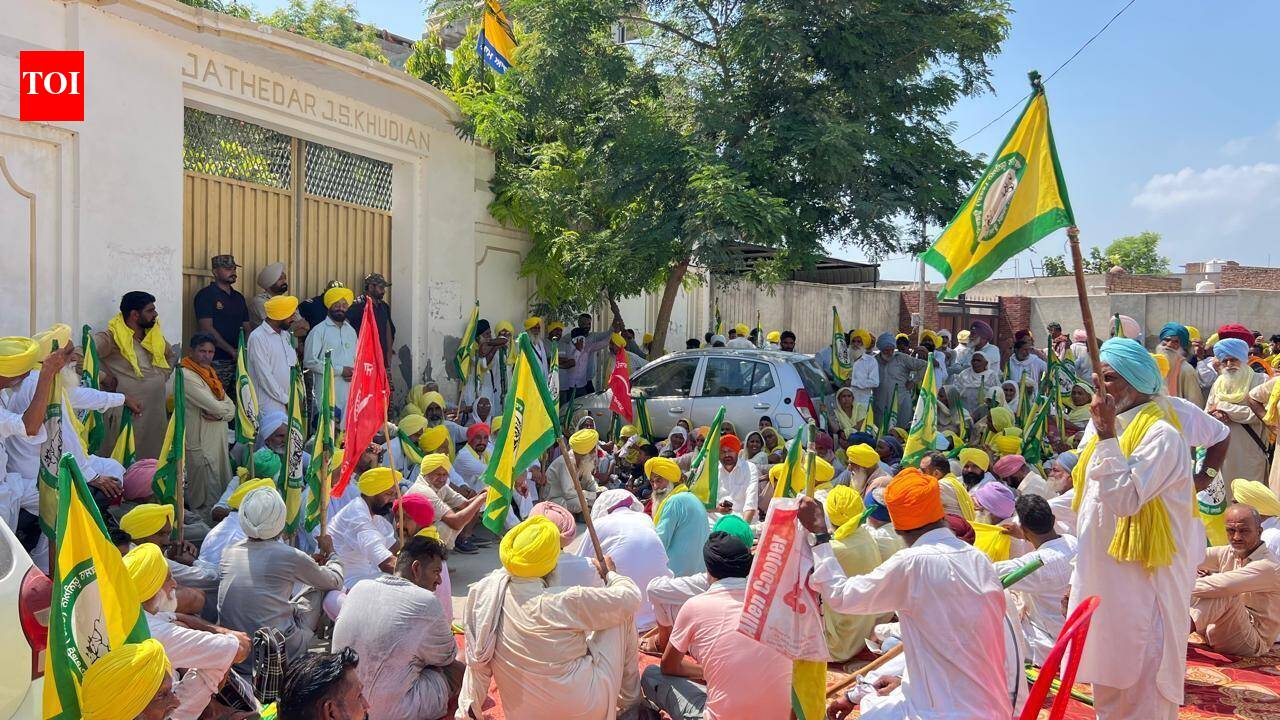 FTA: Farmers protest outside homes of 4 Punjab ministers, BJP leaders next