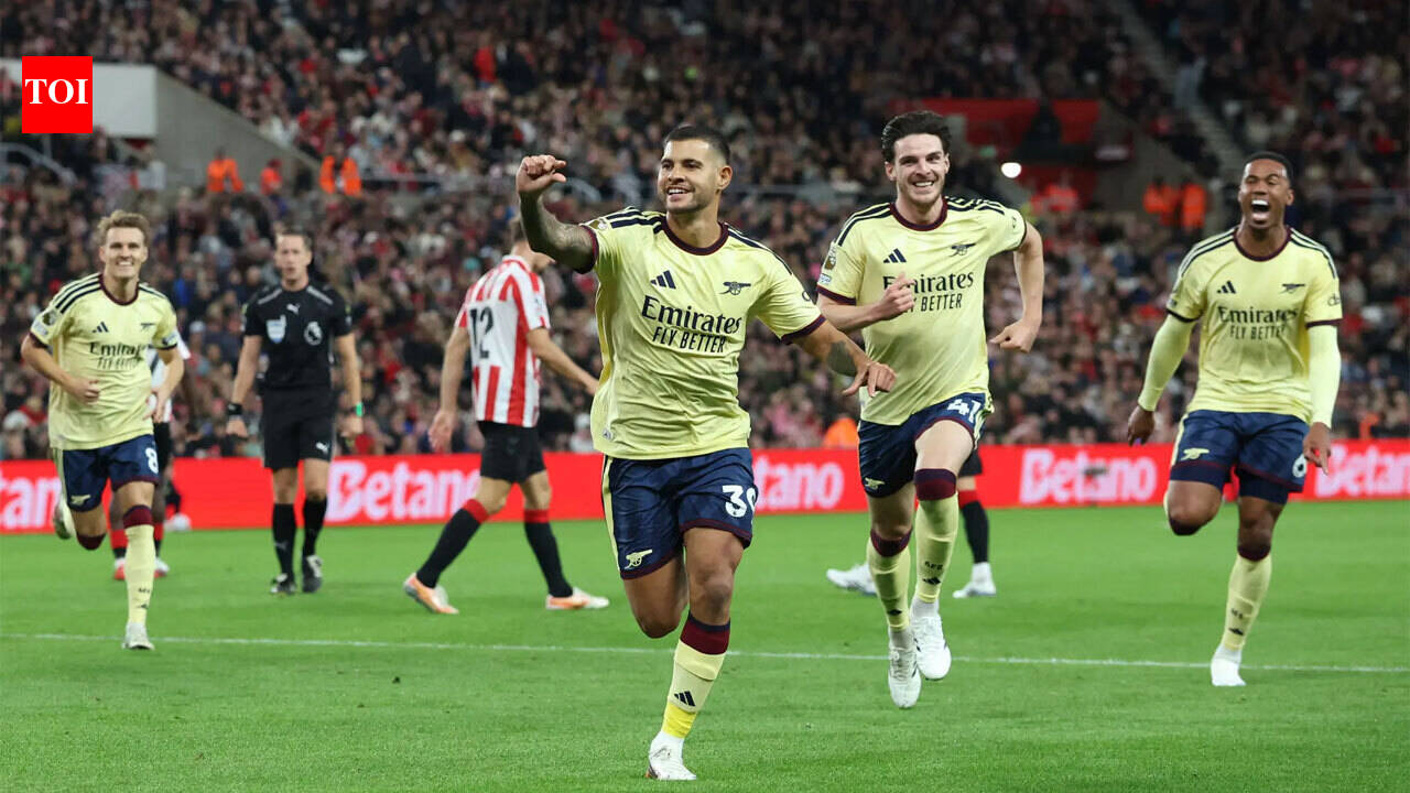 Arsenal stretch Premier League lead as Liverpool, Chelsea stumble