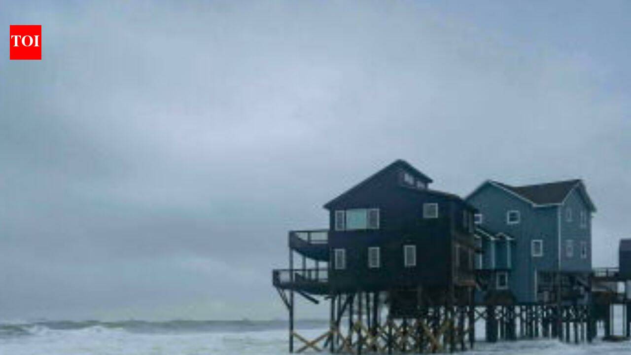 Heavy rain floods New Jersey roads, leaves 5,600 without power; vehicles stuck in rising waters