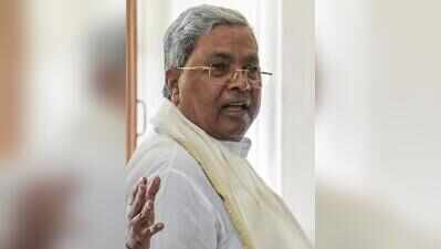 Siddaramaiah holds low-key housewarming ceremony