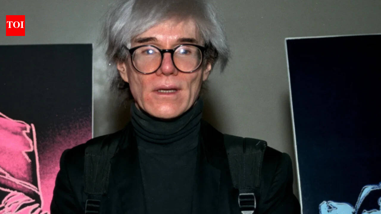 28 unseen Andy Warhol digital artworks from 1985 recovered from old Amiga floppy disks