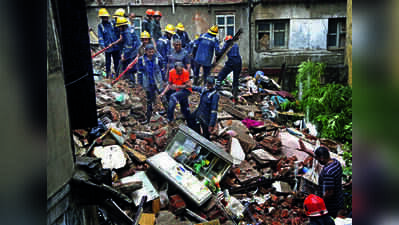 House collapse kills one, injures three in Khadia area of Ahmedabad
