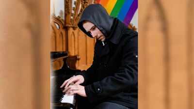In January 2024, a homeless man played piano at a church in UK on a freezing night; 2 years after his video went viral, he has raised $50,000 for charity and found a home