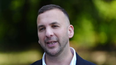 Watch: UK Green party leader Zack Polanski campaigns in Urdu for Holborn and St Pancras by-election