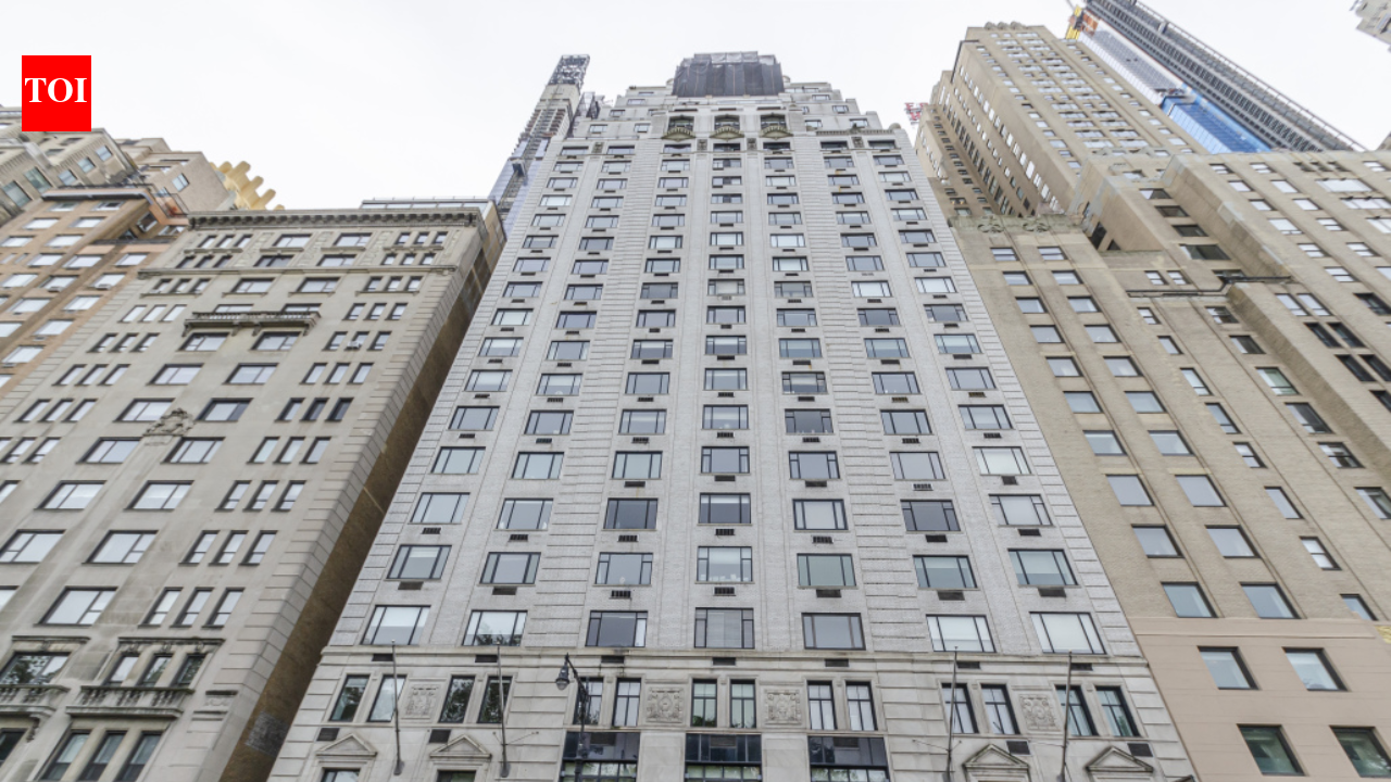 In 2018, an unbuilt penthouse shell under Hampshire House roof was marketed at $40 million