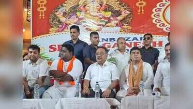 From ministers to MLAs, BJP seniors in demand at Ganpati pandals