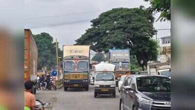 Chakan industrial area sees some traffic relief as factories begin staggered shifts