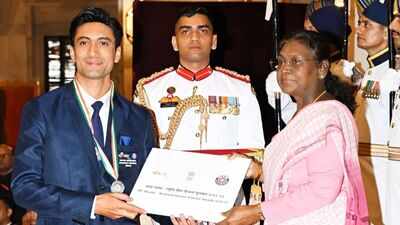 He had a PhD to pursue but chose to serve others: Meet Mohd Firdoos, the NSS volunteer honoured by President Droupadi Murmu for his social work