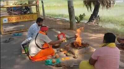 Chandbali locals perform yajnas to curb accidents on College Road