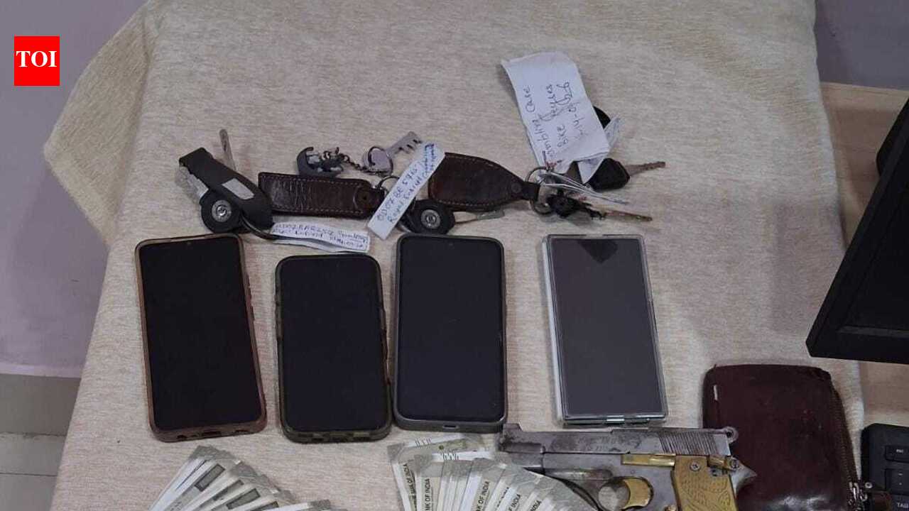 Former mayor’s brother among 4 arrested persons