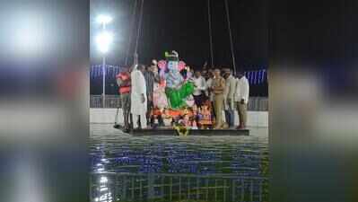 Almost 2L Ganesha idols immersed on first day in Bengaluru