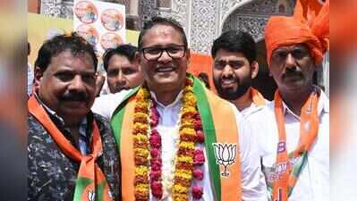 BJP mayor, Congress LoP races gather pace