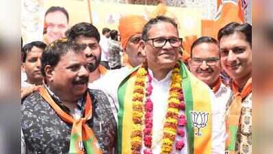 BJP mayor, Congress LoP races gather pace
