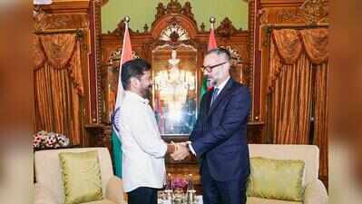 Revanth invites Aga Khan V to Global Summit, pitches Future City